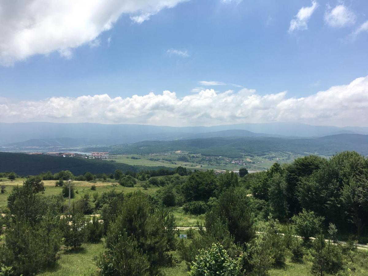 Yaban Yasam Chaletu Yolcatı